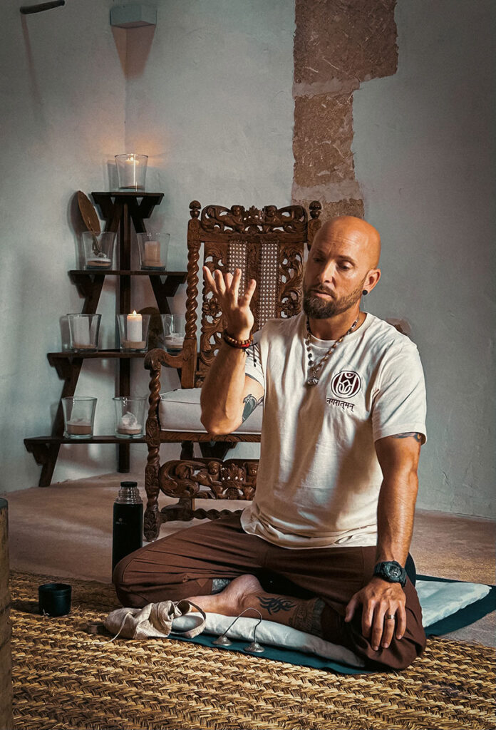 Alexander Loehr, also known as Ghanashyam Das and founder of URBAN ATMAN, during a Dharma talk at a meditation workshop in the old mill of SanMOLINO in Santanyí, Mallorca.